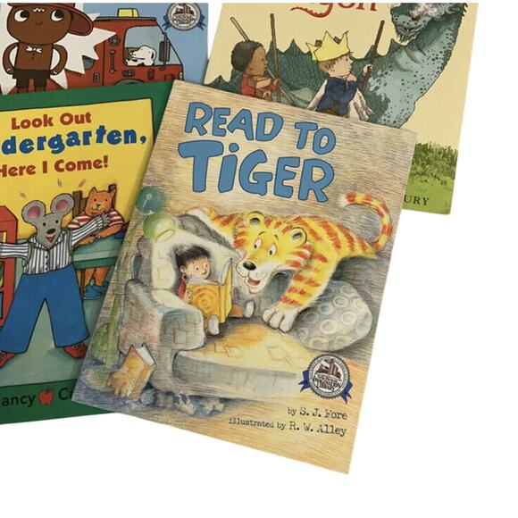 Dolly Parton's Imaginary Library 7 books Bonus Book LLama lLama Loves To read - Picture 2 of 11